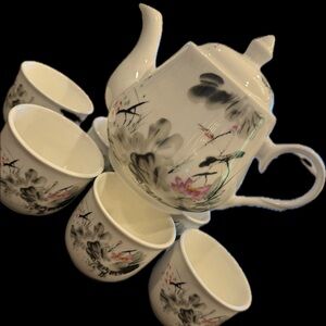 Asian Floral Teapot Set with 6 tea cups